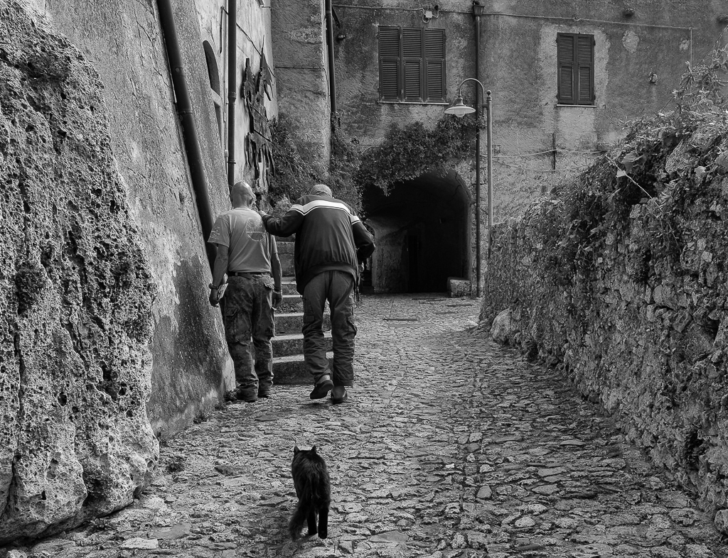 10) Girar per Borghi.jpg